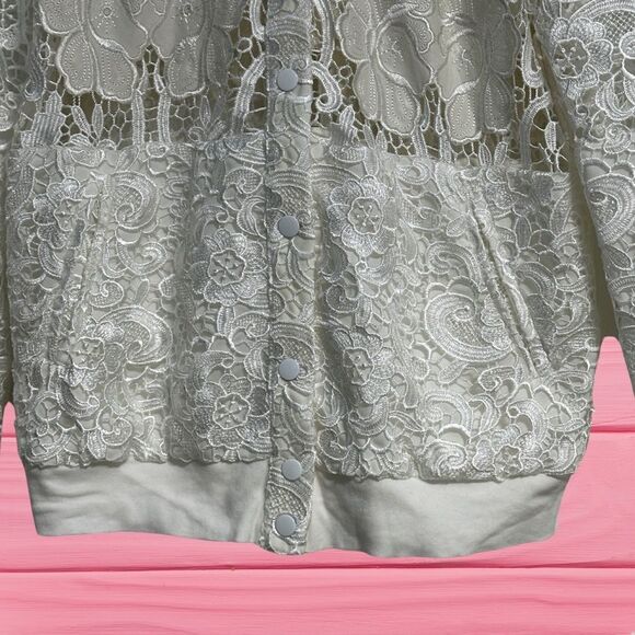 Chalk the Label Womens Jacket Size 4 White Lace Floral Fairy - Picture 6 of 12